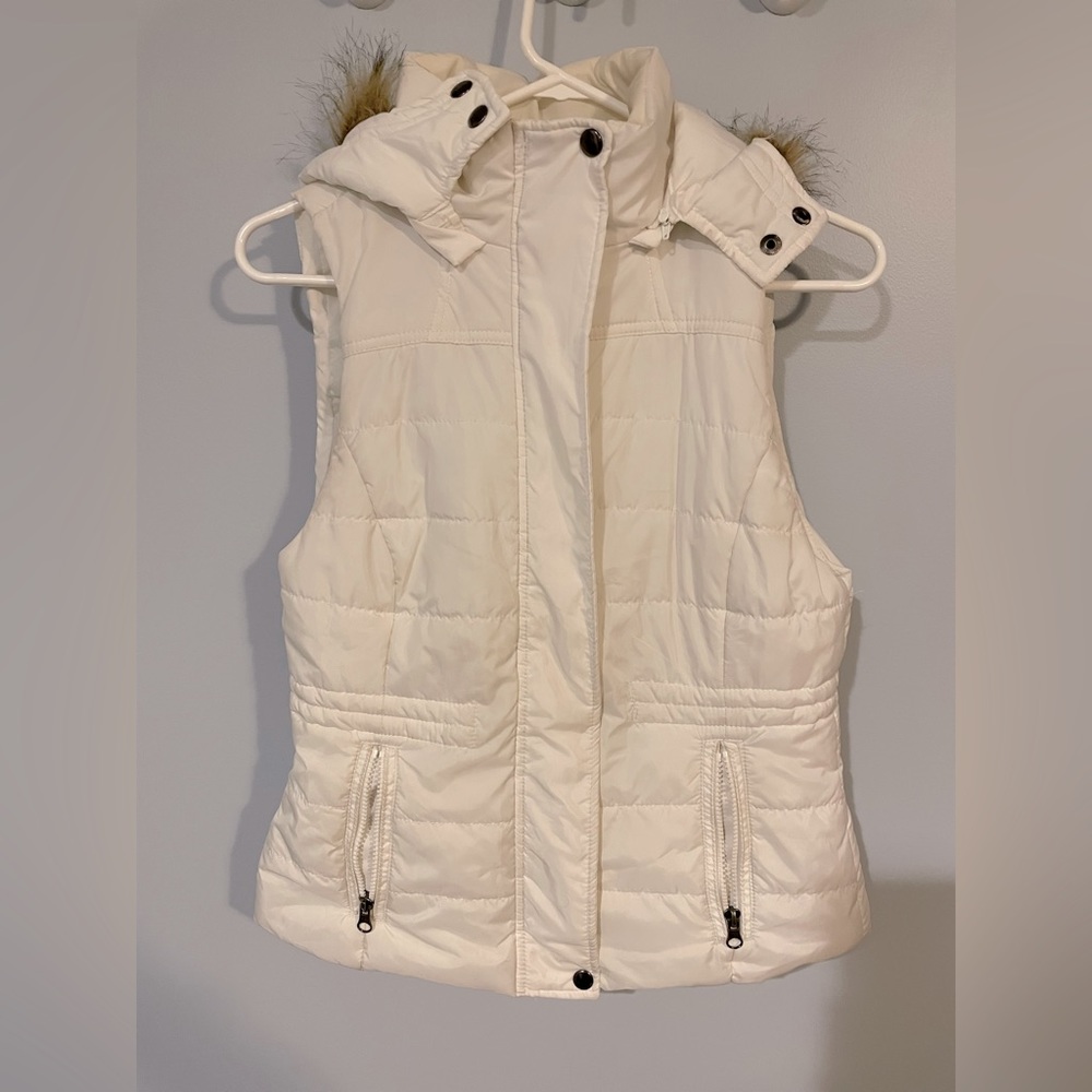 White puff vest with removable fur hood